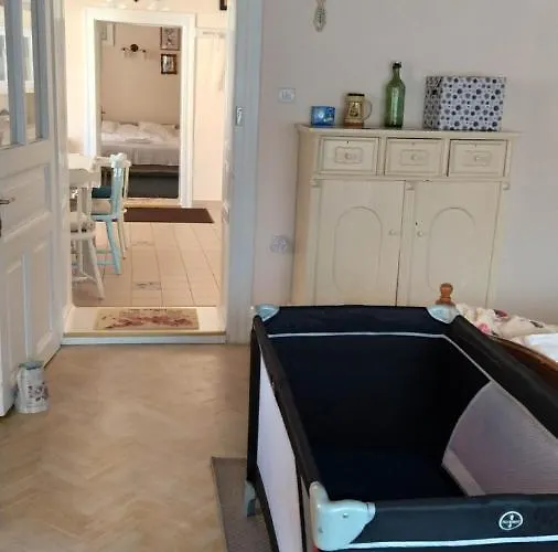 Ribizli Vintage Vendeghaz * Parád
